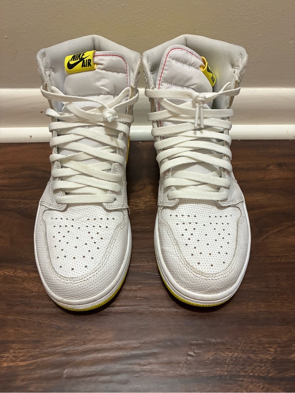 Jordan Retro 1 “First Class Flight” size 11 worn only a few times in great cond.